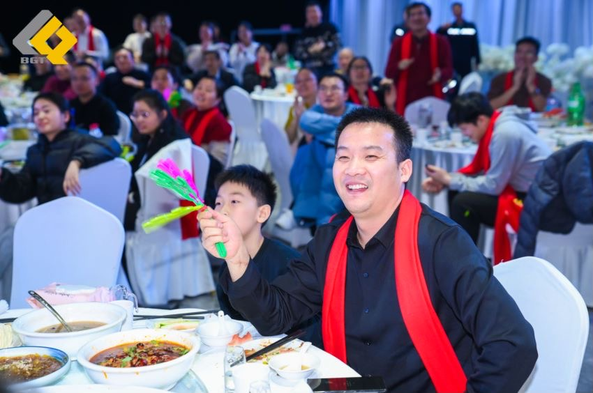倍头条 | 同心聚力新征程 十三国际首页2023年会盛典圆满举行！